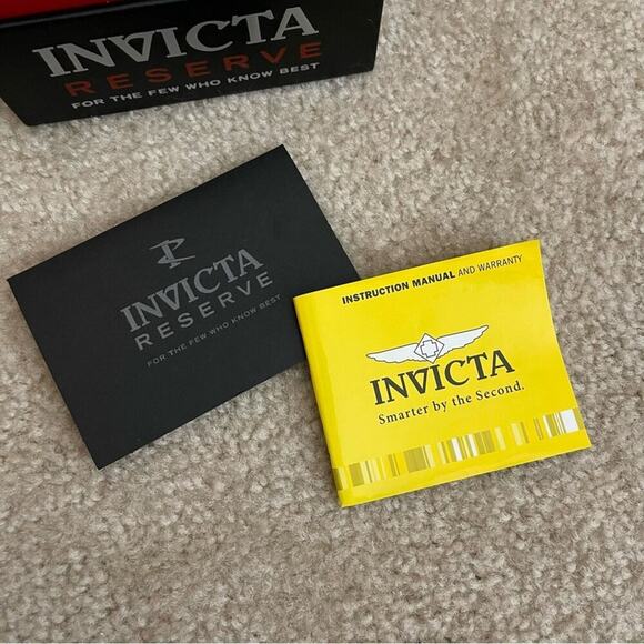 New Invicta Reserve Venom 22007 Limited Edition White Leather Swiss Quartz Watch - Picture 14 of 16